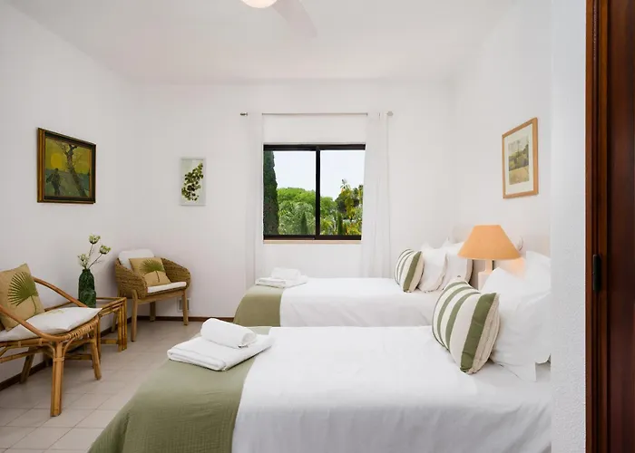 Clifftop Beach Stay - Pool, Private Terrace, Garden & Paddle Boards