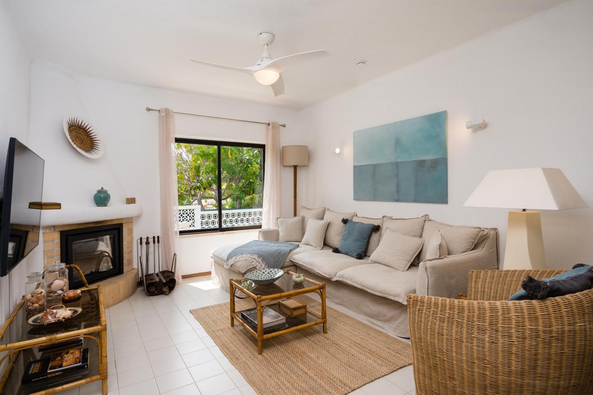 Clifftop - Pool, Private Terrace, Garden & Paddle Boards
