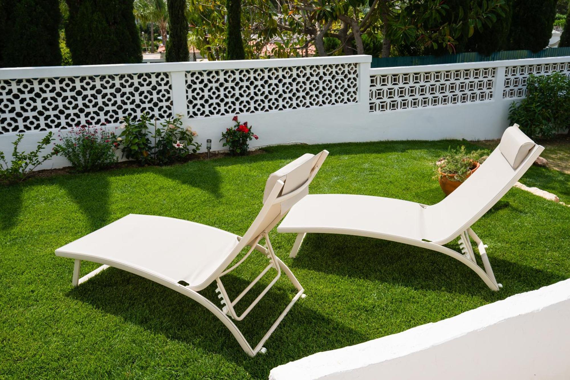 Clifftop - Pool, Private Terrace, Garden & Paddle Boards Villa