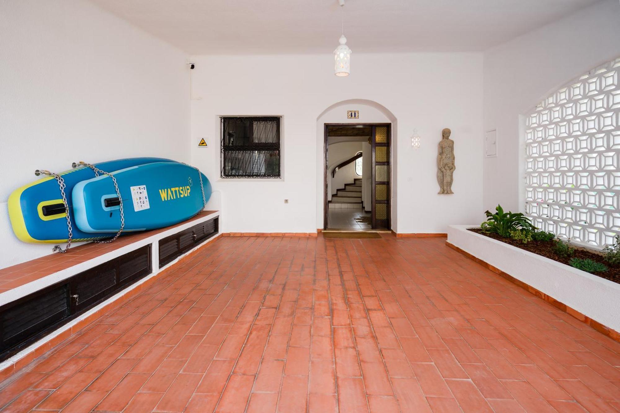 Clifftop - Pool, Private Terrace, Garden & Paddle Boards Villa Porches (Algarve)